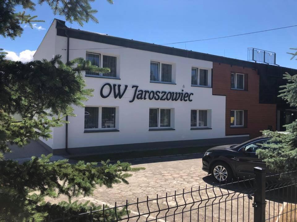 Ow Jaroszowiec Лазы Экстерьер фото